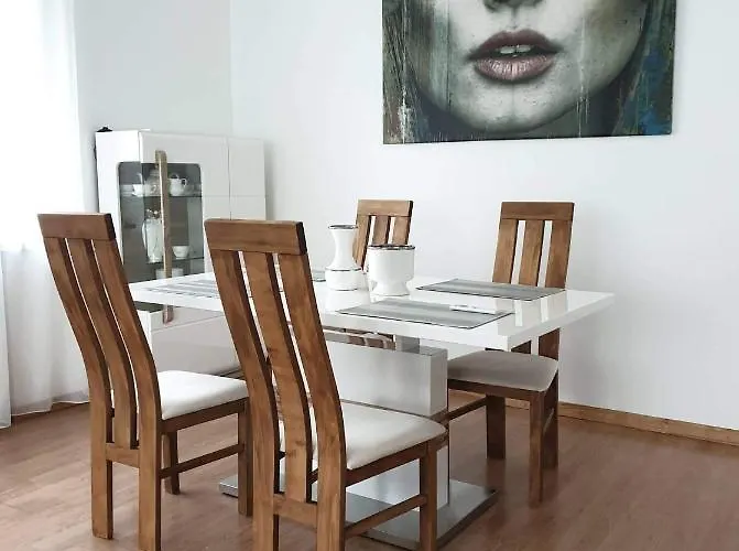 Lägenhet Petro Delux Center *